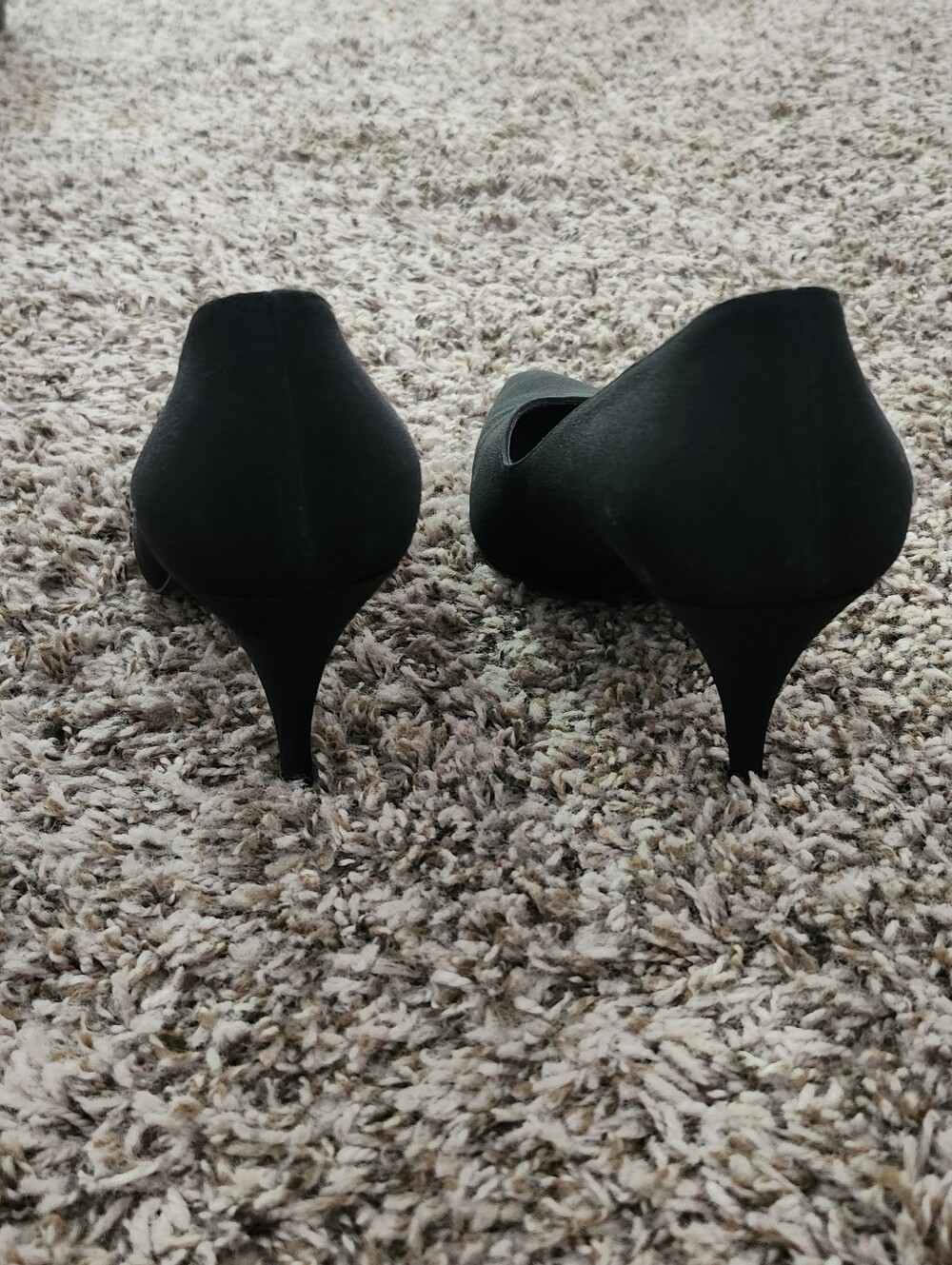 Stuart Weitzman Black Pointed-Toe Pumps with Pink Heart and Crystal 'I ❤️ NY' - Picture 6 of 9